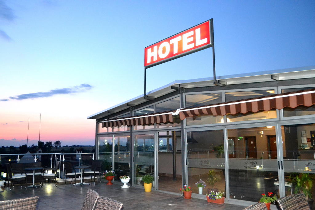 Alexander Hotel Asenovgrad Eksteriør bilde