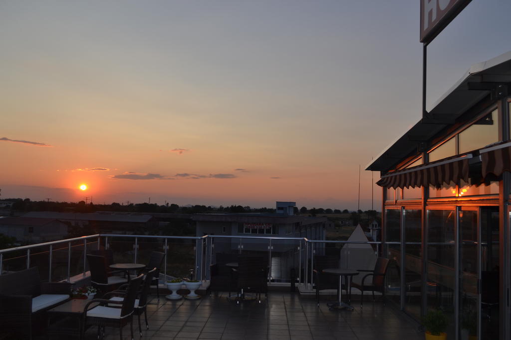 Alexander Hotel Asenovgrad Eksteriør bilde